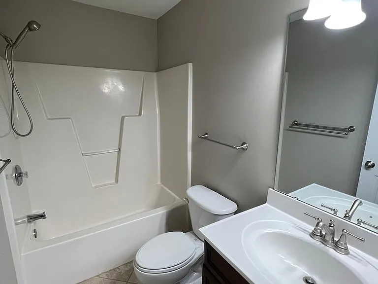6893 Fenwick Dr — Photo 24