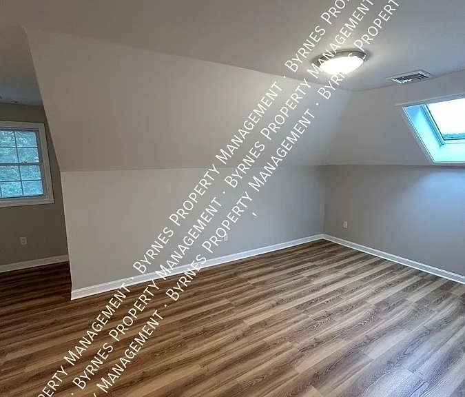 5 Tower St — Photo 12