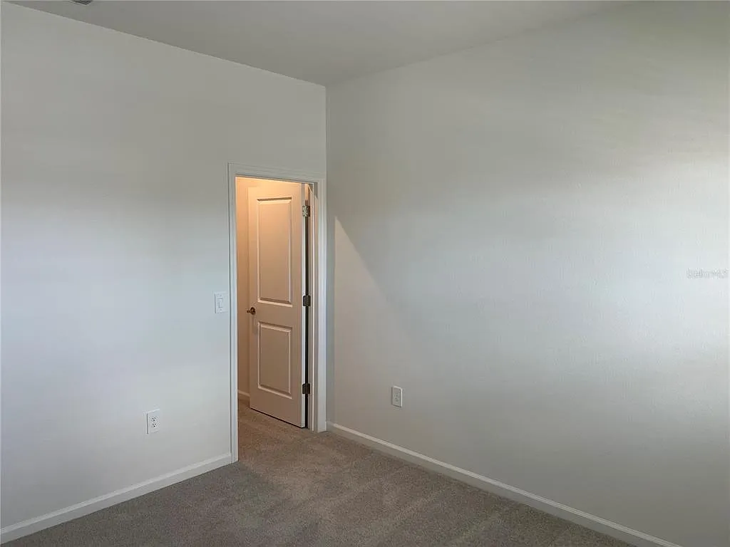 4 bed, 3.0 bath, 2992 sqft, $3,400 — Photo 4