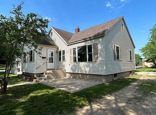 407 3rd St NW, Wadena, MN 56482