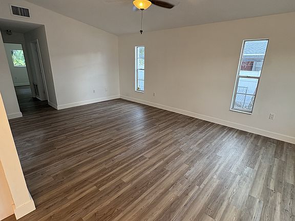 4th image of 4637 Violet Ave