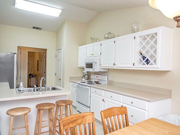2nd image of 1705 Condor Dr