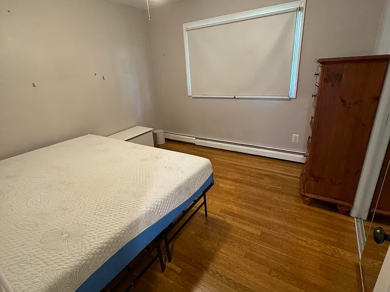 282 Lawrence Ave — Photo 11