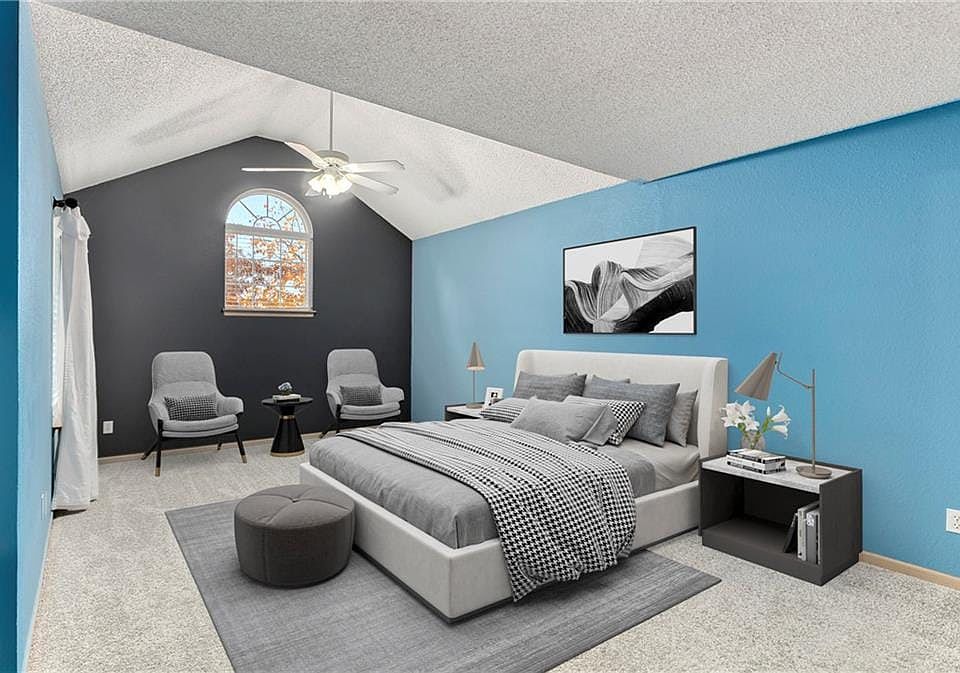 1st image of 1327 SE Broadway Cir