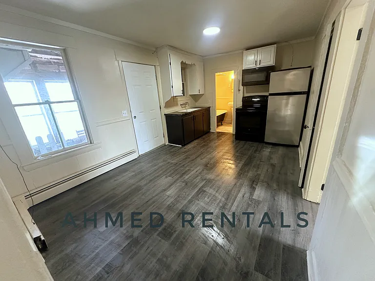 128 Alfred St #4 — Photo 8
