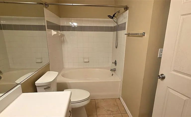 5618 Pinnacle Heights Cir #211 — Photo 26