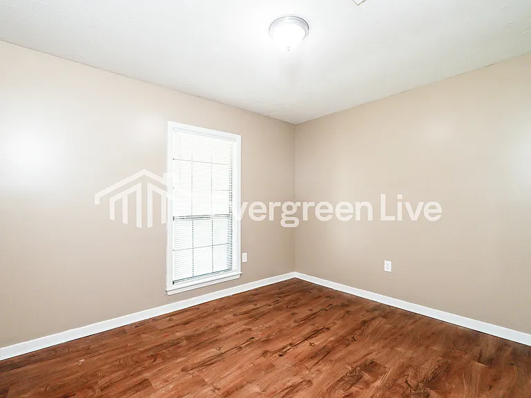 438 Terri Ln — Photo 12