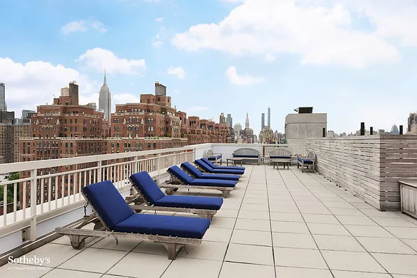 Rented by Sotheby's International Realty | media 19