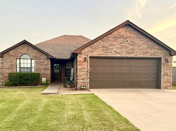 169 Laurel St, Lone Grove, OK 73443