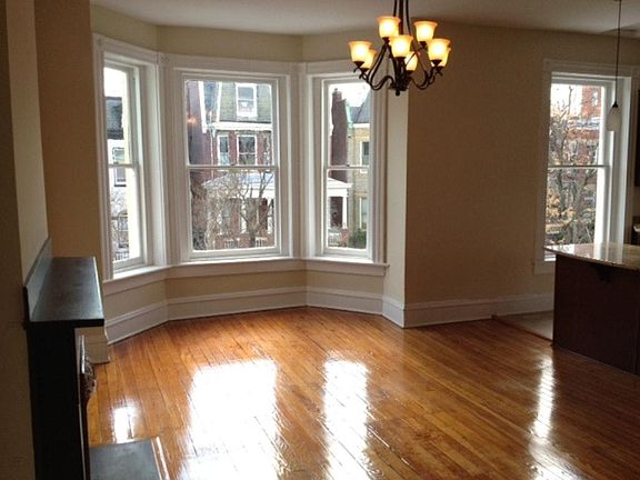 3rd image of 1632 W Grace St #2