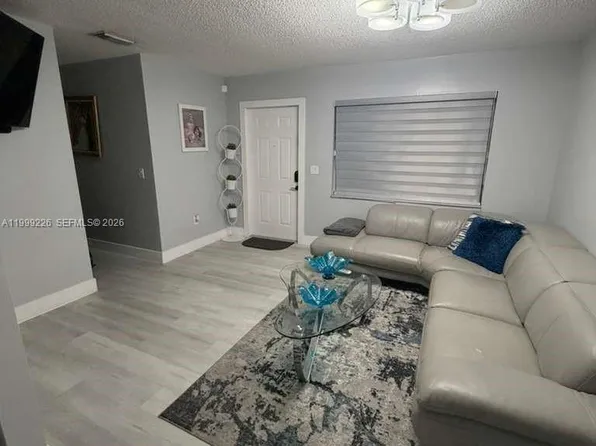 6878 NW 173rd Dr APT 907, Hialeah, FL 33015