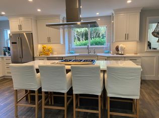 1977 Seminole Rd, Atlantic Beach, FL 32233