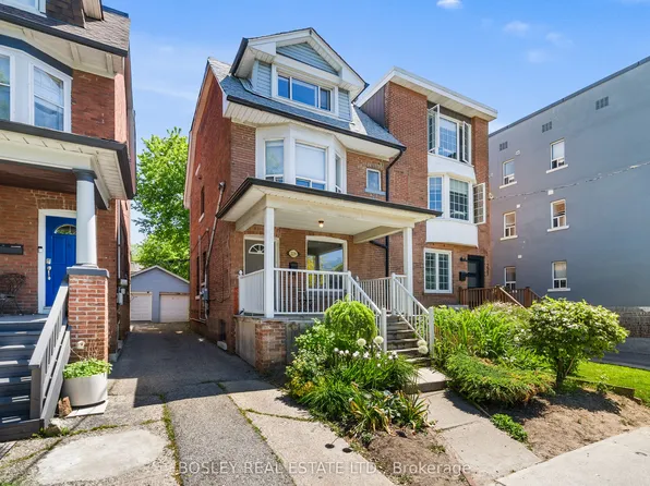 229 Woodbine Ave, Toronto, ON M4L 3P3