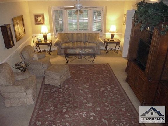 4th image of 385 Weatherly Woods Dr