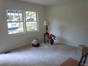 3rd image of 724 Harold Dr