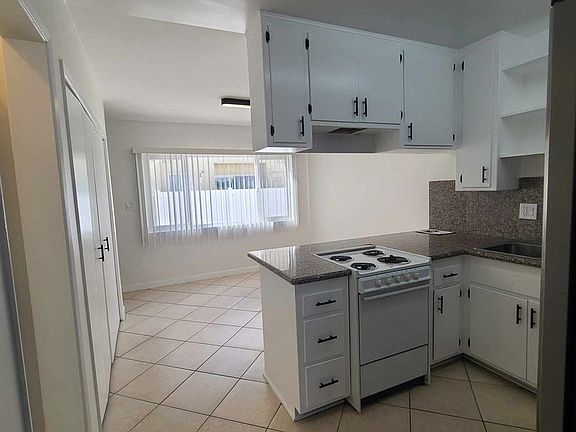 5th image of 2758 Orange Ave #4