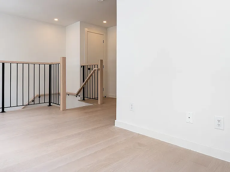 157 Havemeyer St #1 — Photo 5