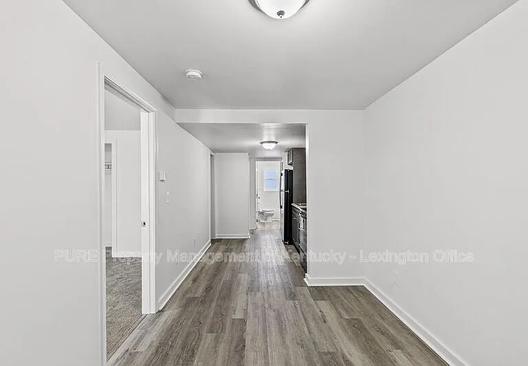 725 E College St #725 E COLLEGE STREET — Photo 2