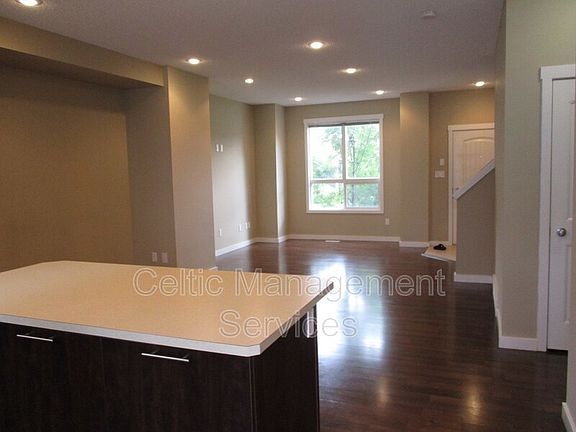 5th image of 6075 Schonsee Way
