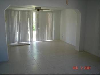 4th image of 6387 NW 22nd Ct