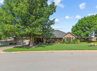 1901 Pamela Ln, Weatherford, OK 73096