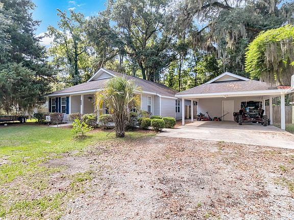 3rd image of 1442 Lake Dr