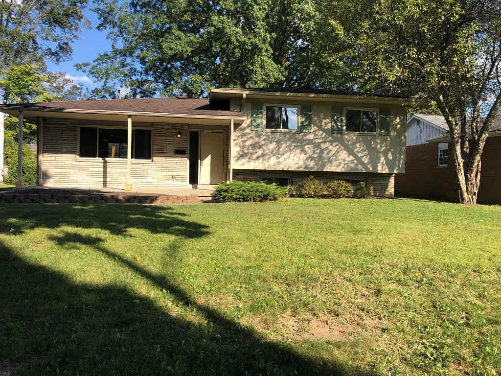 1310 Littlejohn Dr photo 1