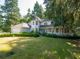 810 7th St, Lyons, OR 97358