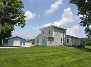 9520 Laymon Rd, Gambier, OH 43022