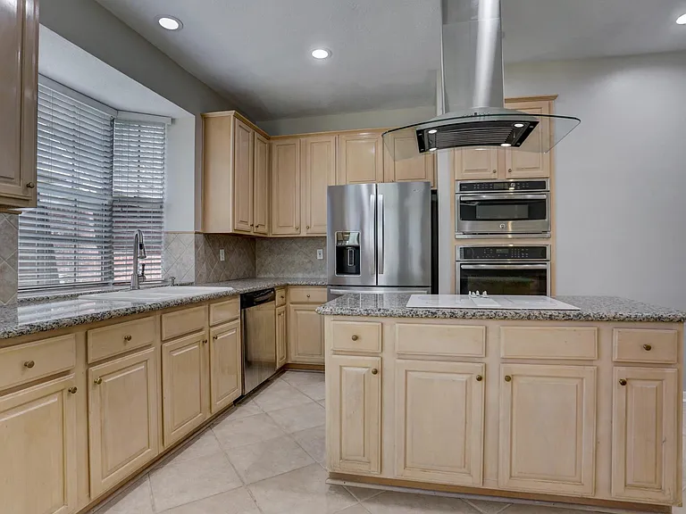 14019 Lake Trail Dr — Photo 7