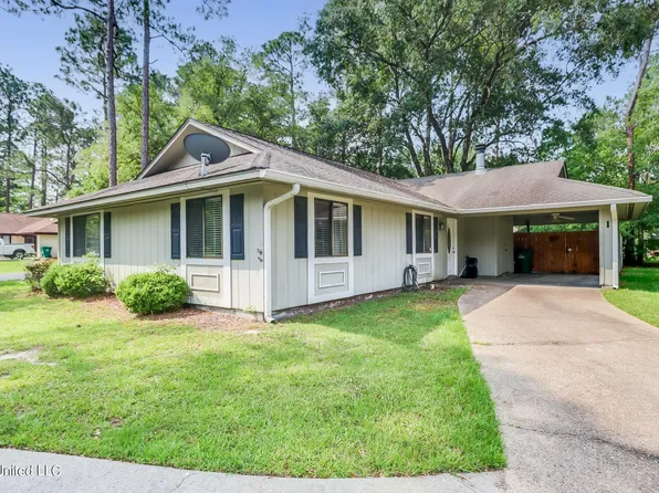 1 Fox Trot, Diamondhead, MS 39525