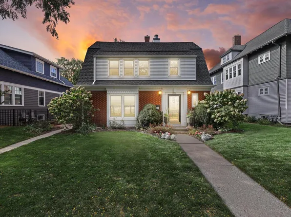 2779 South Shore DRIVE, Milwaukee, WI 53207