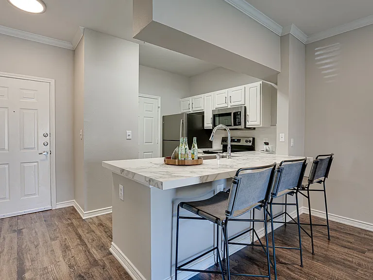 Highland Luxury Living — Photo 7
