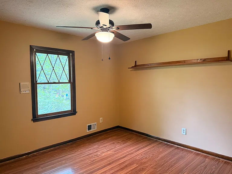 2928 Sanibel Dr — Photo 15