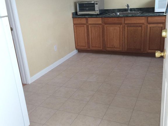 4th image of 2313 Fruitdale Ave #C