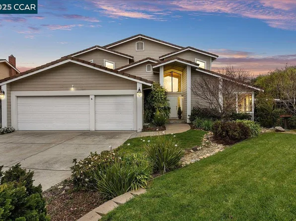 5714 Thousand Oaks Dr, Castro Valley, CA 94552