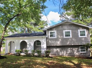 6362 Veracruse Dr, Morrow, GA 30260