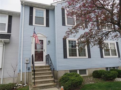 1st image of 32 Delikat Ln