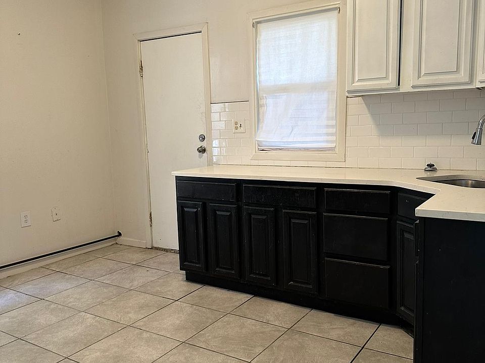 1st image of 779 Summer Ave Floor 2