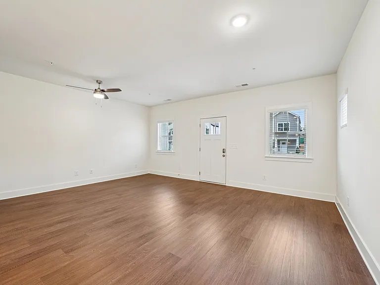 Turnberry Park Apartments and Homes — Photo 123