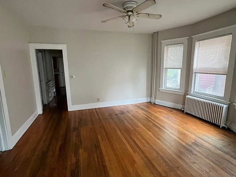 355 Morris St #1 — Photo 4