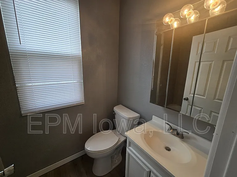 1527 4th Ave SE — Photo 13