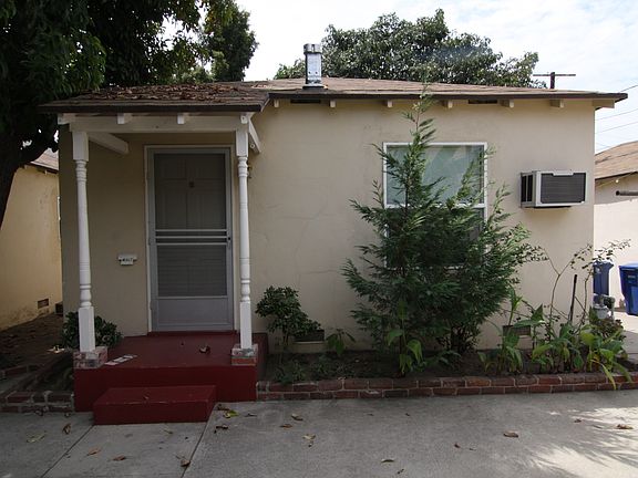 2nd image of 225 E Elmwood Ave APT D