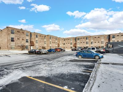 (Undisclosed Address), Addison, IL, 60101