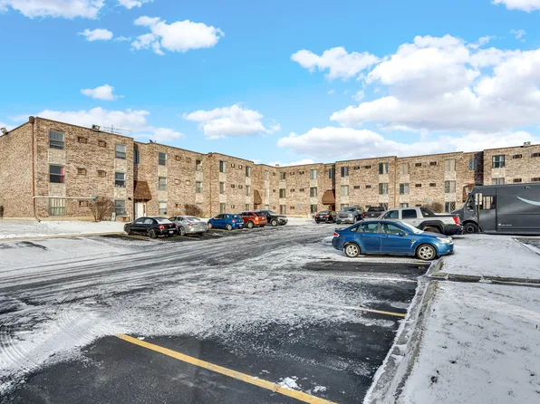 (undisclosed Address), Addison, IL 60101