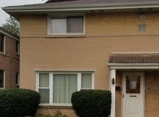 9225 Burlington Ave, Brookfield, IL 60513