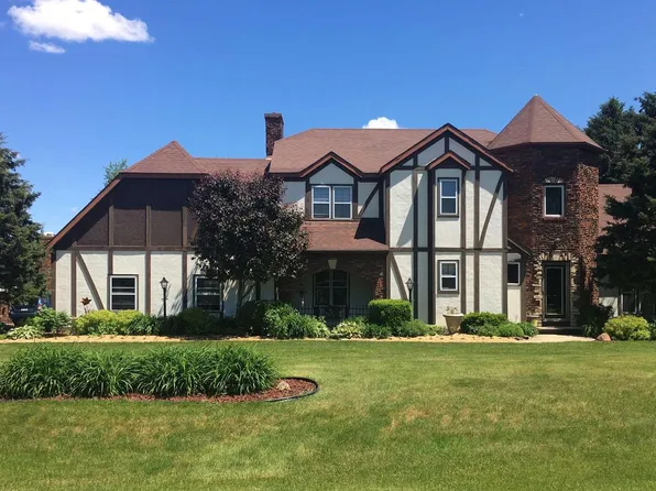 2790 Star Crest Trail, Sun Prairie, WI 53590