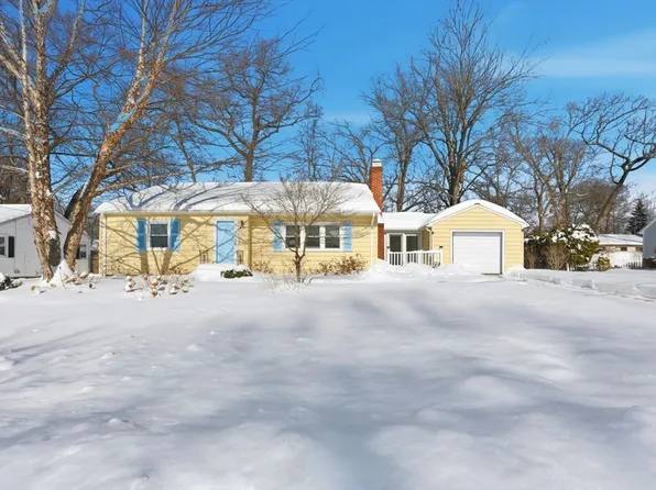 46 Hadley St, Springfield, MA 01118