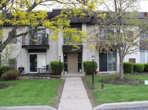 8557 N Akins Rd #103, North Royalton, OH 44133