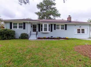 13 Kennedy Dr, Portsmouth, VA 23702